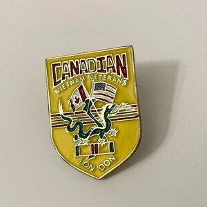 Vintage Canadian Vietnam Veterans London Pin